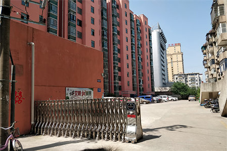 学府园3室1厅1卫97㎡车库23